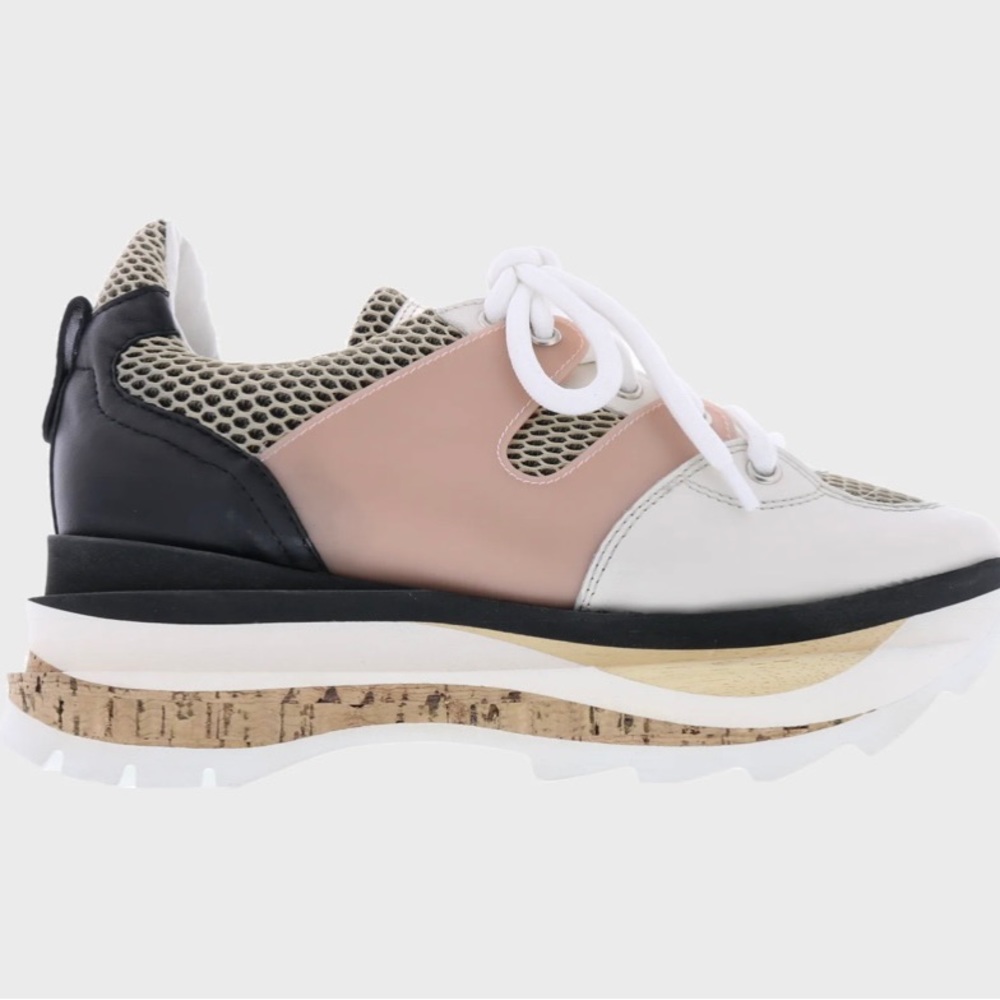 AGL shoes